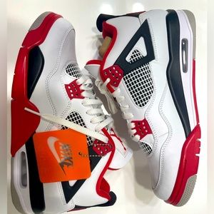 Air Jordan 4 Fire red size 10
